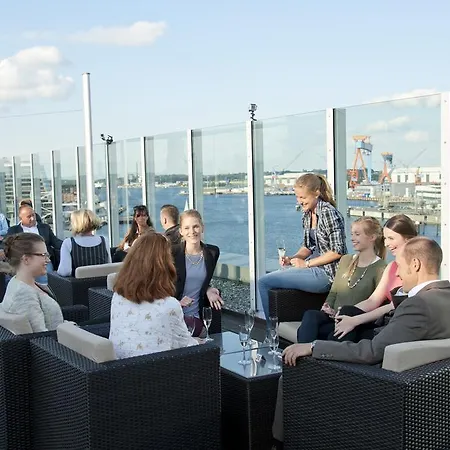 Отель Atlantic 4*